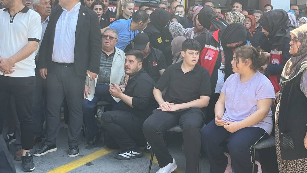 Konya'da şehit itfaiye eri  Mehmet Tekeli'ye uğurlama töreni: Duygular sel oldu 3